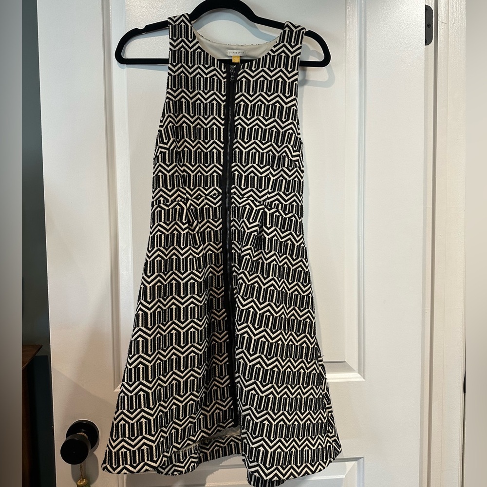 Leifsdottir Zip Up Cocktail Dress - size 4